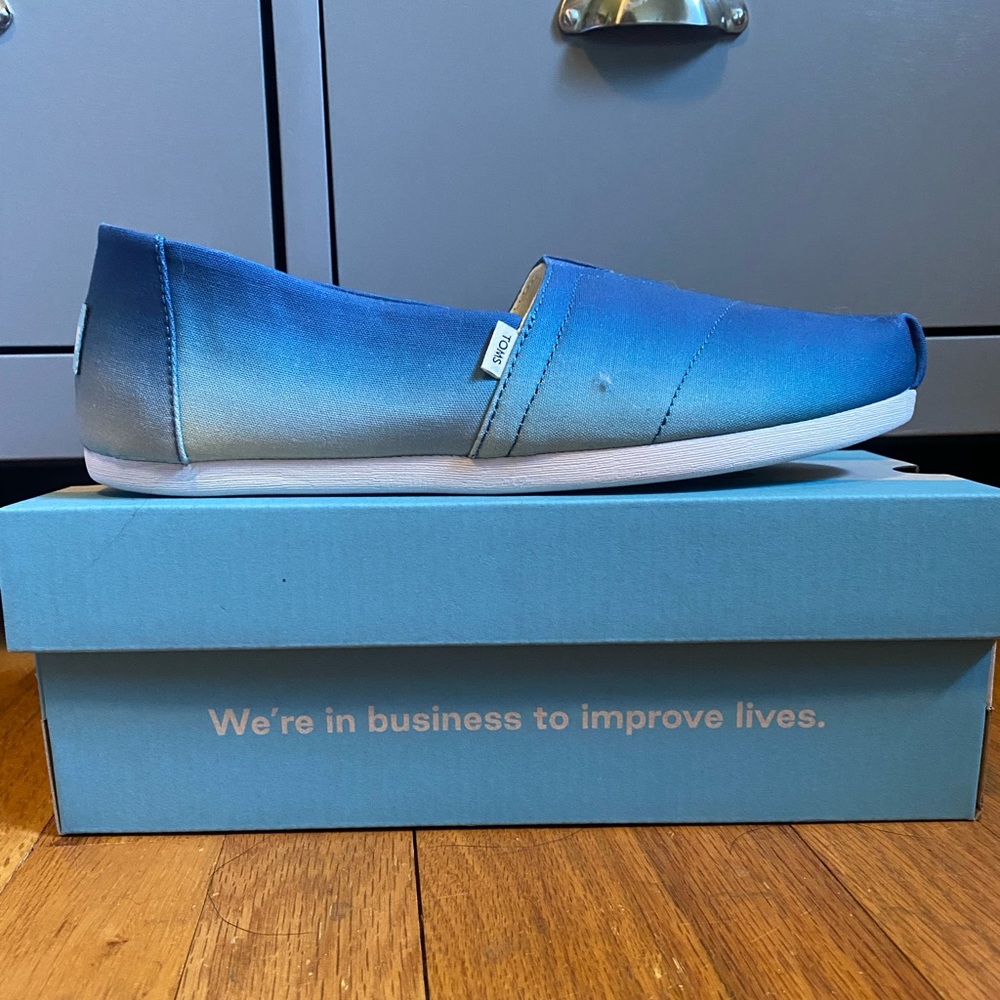 Toms shoes
